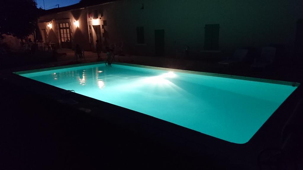 Logis Du Jacquelin Hotel Doussay Bagian luar foto